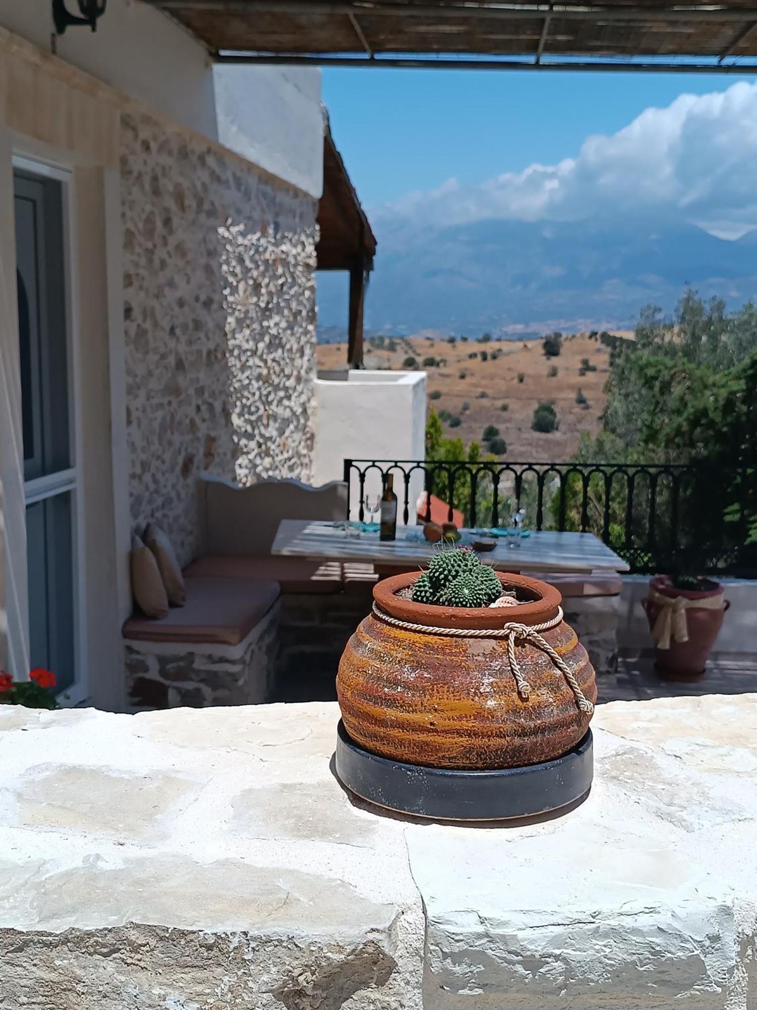 Eirini'S Traditional House Lístaros Dış mekan fotoğraf